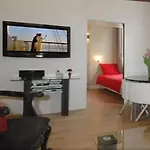 Holidaysinparis-bourg Tibourg Ii Apartment