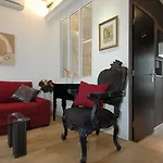 Apartment Holidaysinparis-bourg Tibourg Ii Paris