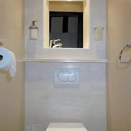 Holidaysinparis-bourg Tibourg Ii Appartamento